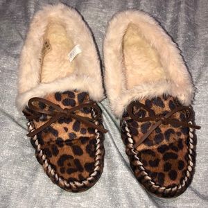 Calf hair moccasin slippers- cheetah
